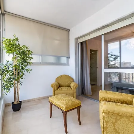 Super Exclusive With Free Parking Apartment Fuengirola